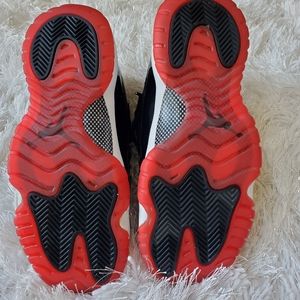 AIR JORDAN 11 RETRO